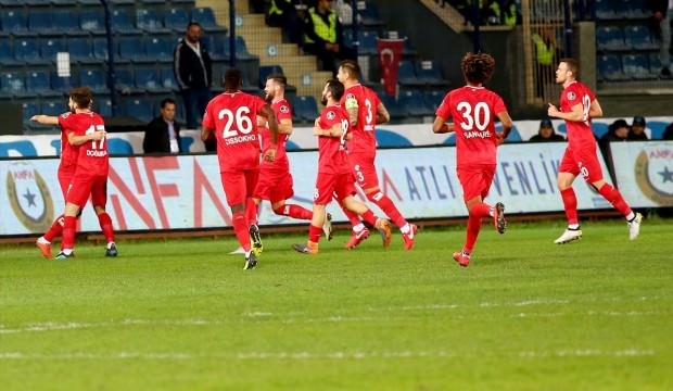 Antalyaspor tek attı zirveye ortak oldu! 1-0