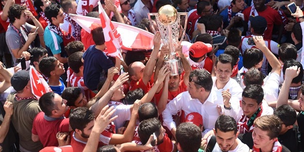 Antalyaspor'da patlama!