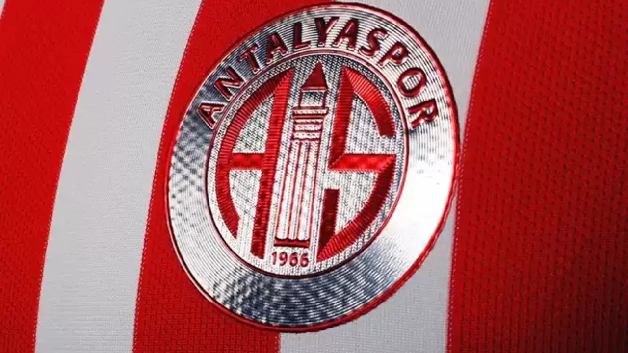 Antalyaspor’da peş peşe depremler!