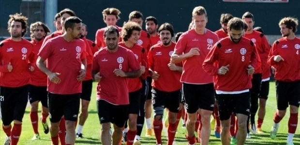 Antalyaspor transfer atağına geçti