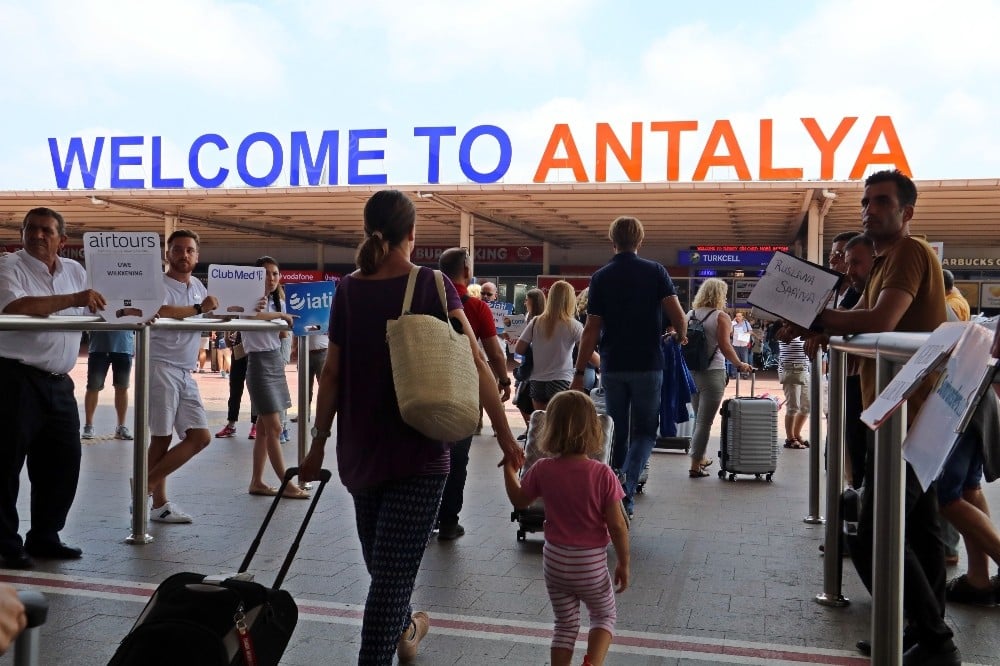 Antalya’ya Haziran ayında 2 milyon 228 bin 994 turist geldi 