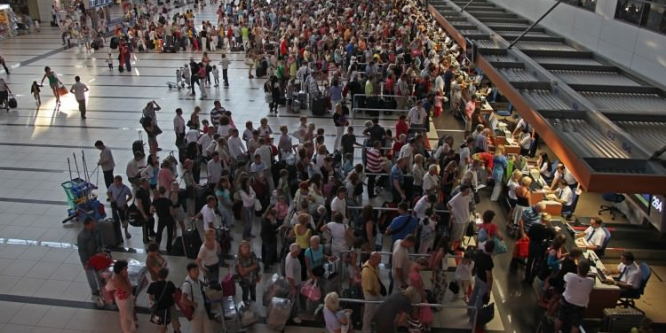 Antalya’ya turist akını