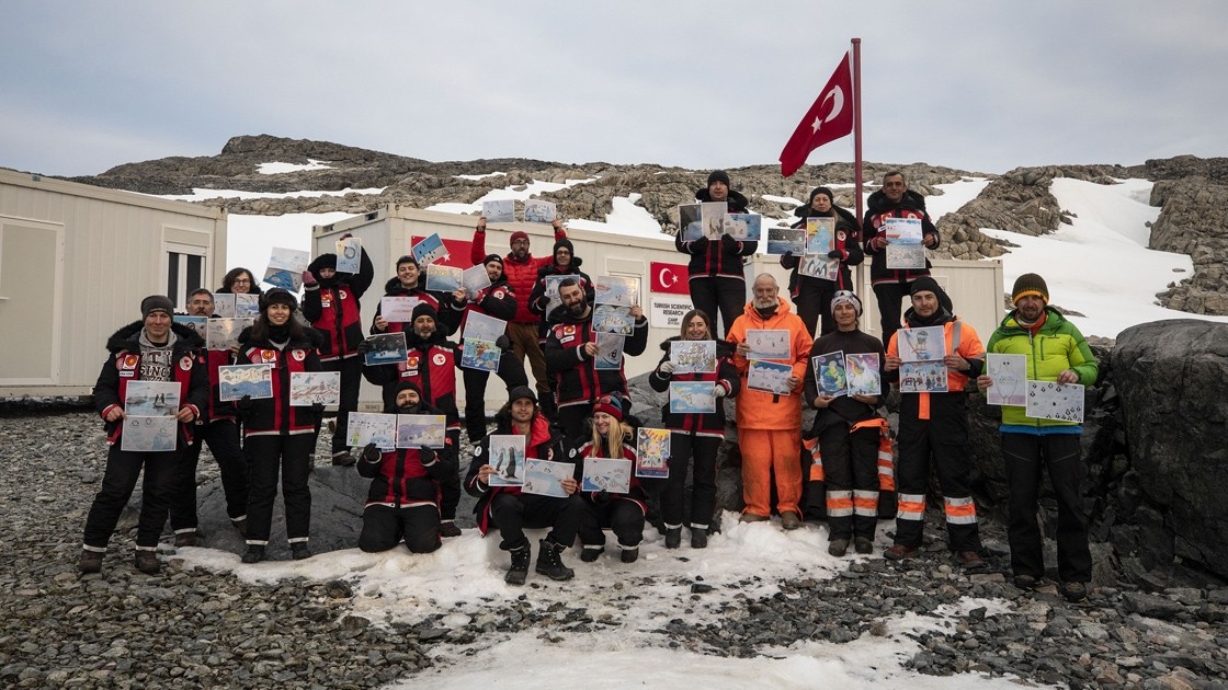 Antarktika'da Türk Bilimsel Araştırma Kampı açıldı
