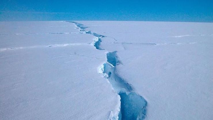 Antarktika'dan 315 milyar tonluk buz dağı koptu