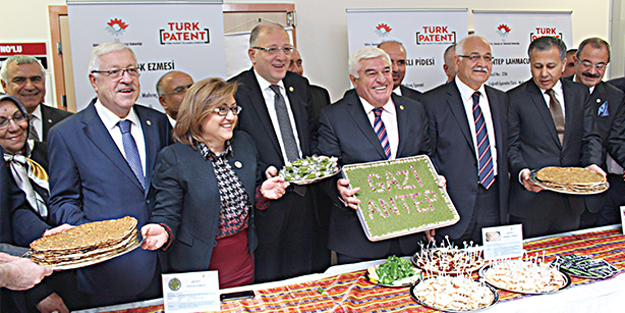 Antep lahmacunu, fıstık ezmesi ve tırnak pide tescil belgesi aldı