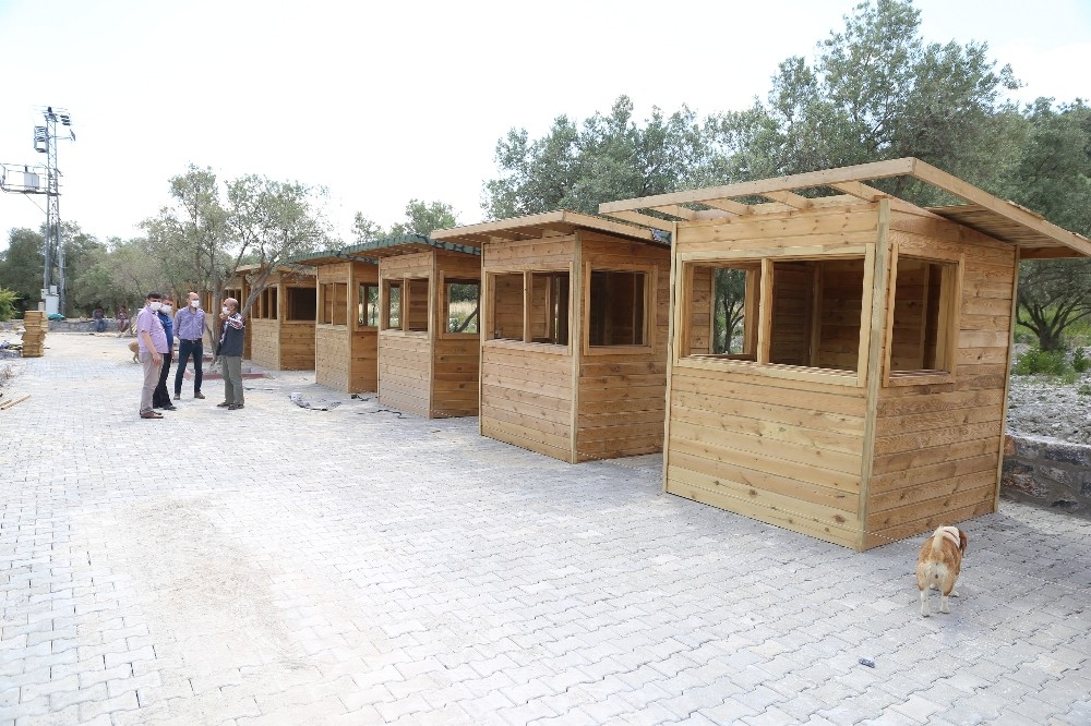 Antik kentin satış reyonları hazır 