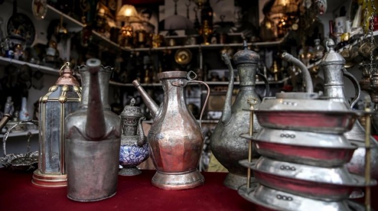 Antika tutkunları İstanbul Beyoğlu'nda buluştu