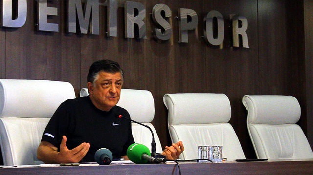 Antrenörlerden Vural'a tepki