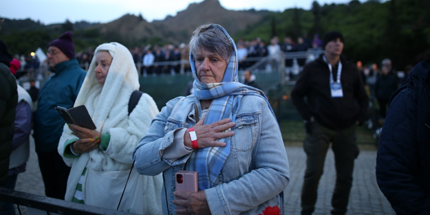 Anzaklar ‘Şafak Ayini’ ile atalarını andı