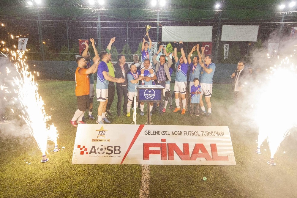 AOSB Futbol Turnuvasının Şampiyonu Kimteks 