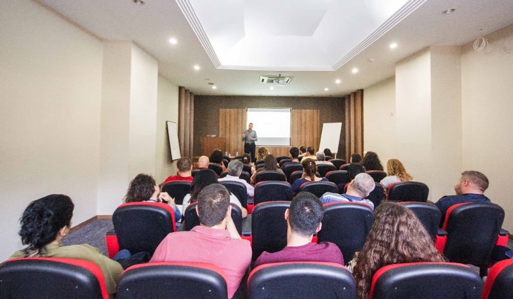 AOSB’de AR-GE Teknoloji Yönetimi Programı 