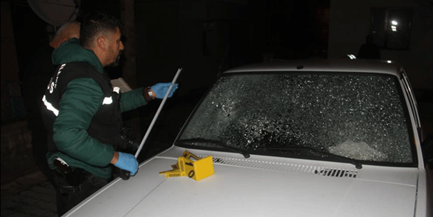 Apartman önüne silahlı kavga