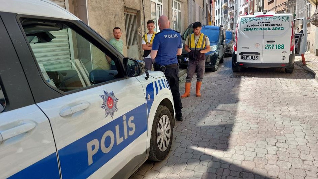 Apartmana yayılan koku korkunç olayı günyüzüne çıkardı