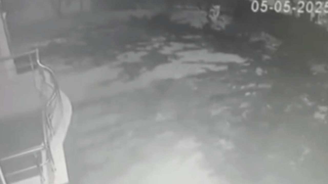 Apartmandaki doğal gaz patlaması böyle kaydedildi!