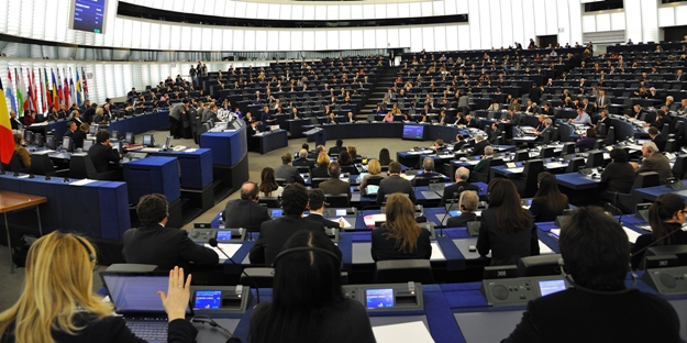 AP’de “Dijital Hizmetler Yasası” yürürlükte!