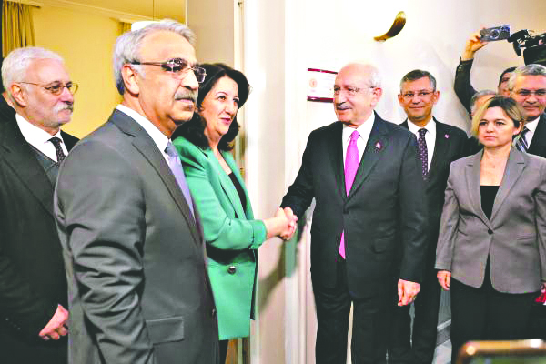 Apo’nun heykelini CHP dikecek!