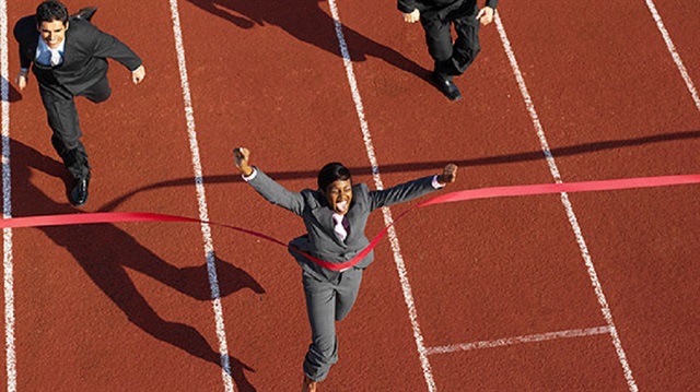 Apple 2017’de Microsoft’u geçebilir