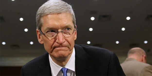 Apple CEO'su Tim Cook yalancılıkla suçlandı