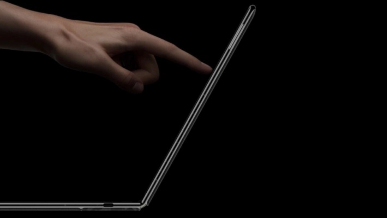 Apple tarihinde bir ilk! Artık dokunmatik...