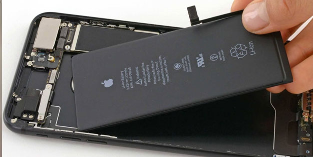 Apple'ın batarya oyunu pahalıya patladı