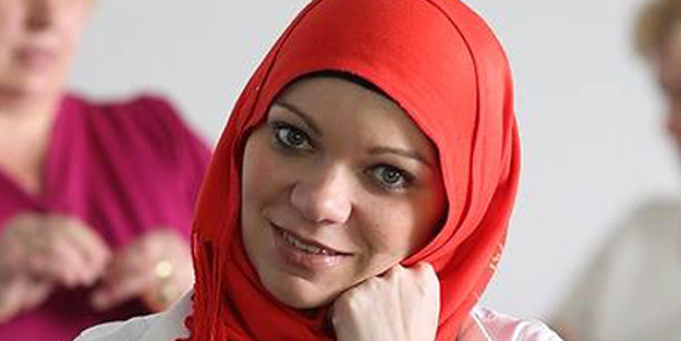 AP’ye başörtülü bir aday da Slovenya’dan