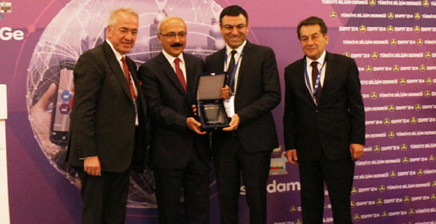 Ar-Ge ve istihdam çalışmaları Turkcell’e özel ödül getirdi