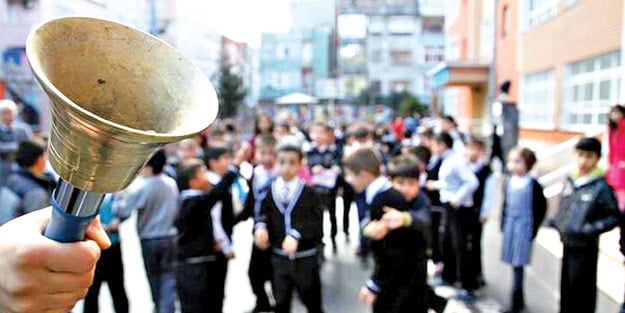 Ara tatil ikiye bölündü! Turizmcilerin kasım ve nisan sınavı