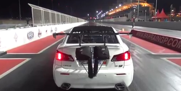 Araba böyle uçtu!../VİDEO