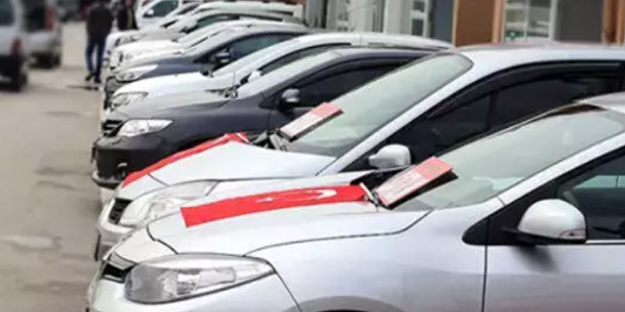 Araba fiyatlarında büyük sürpriz! Duyan, arkasına bakmadan almaya koşacak… Bir anda olacak