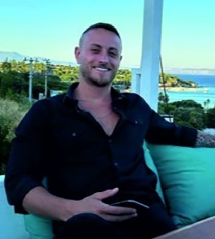 Araba için arkadaşını öldürdü!