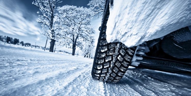 Araba lastiği zinciri nasıl takılır?