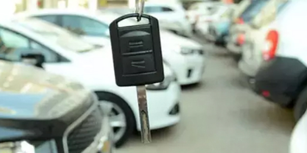 Araba piyasası bu gelişmeyle çalkalanıyor! Arabası olanların tepkisi merakla bekleniyor...
