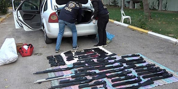 Arabadan cephanelik çıktı