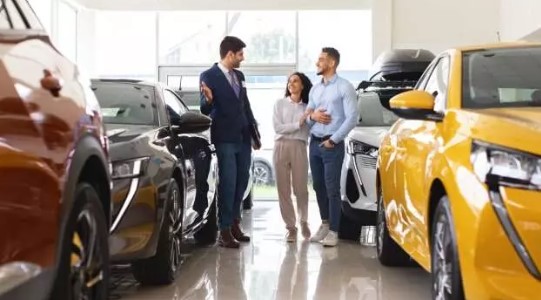 Arabalarda indirim furyası başladı! 300 bin liraya kadar çıktı