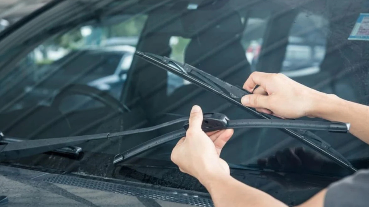 Arabanızın sileceklerine bir damla damlatın, mucizeyi görün!