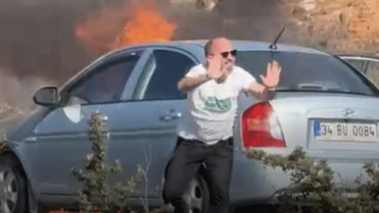 Arabası için yalvardı: Seyir halindeki otomobil alev alev yandı!