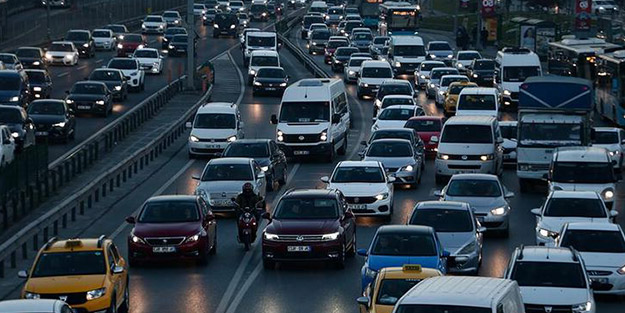 Arabası olanlar dikkat! Çevre ve Şehircilik Bakanlığı yeni uygulamayı hayata geçiriyor