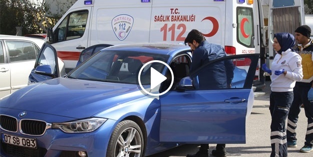 Arabasının içinde intihar etti