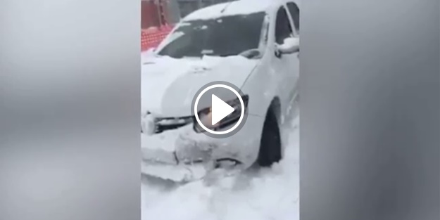 Arabayı çalışır vaziyette unutan vatandaş