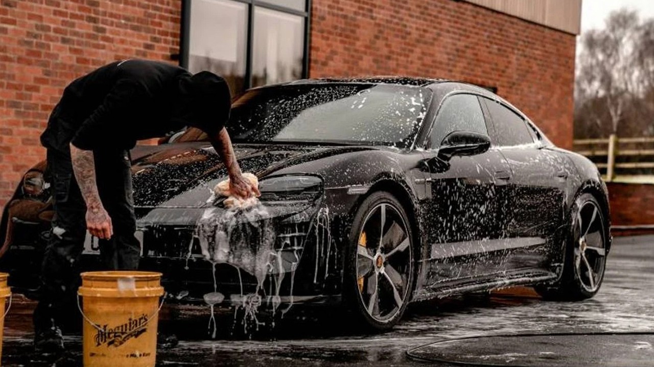 Arabayı yıkayana 5 milyon, eşekarısı öldürene 3.2 milyon ceza: Akıllara zarar cezalar!