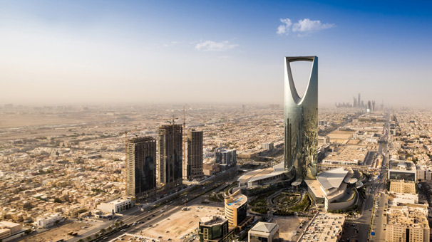 Arabistan ilk kez turist vizesi vermeye hazırlanıyor