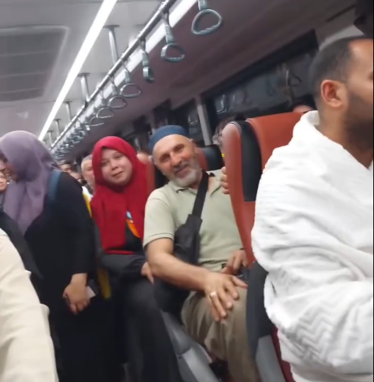 Arabistan sokaklarında Türkçe nidalar: Gönülleri fetheden şoför