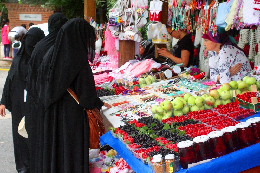 Arabistan’dan çirkin tezgah 