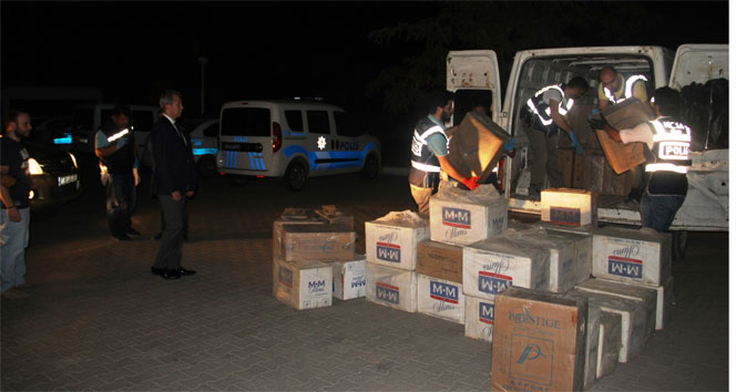 45 bin paket kaçak sigarayı bırakıp kaçtı