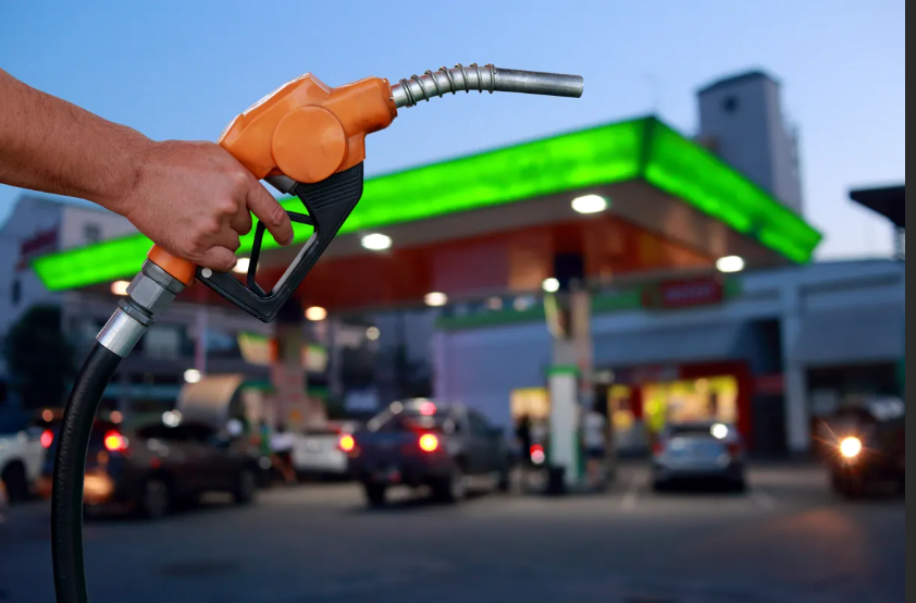 Araç sahipleri aman dikkat! Akaryakıt aldıktan sonra kontağı çalıştırmadan önce hemen oraya bakın