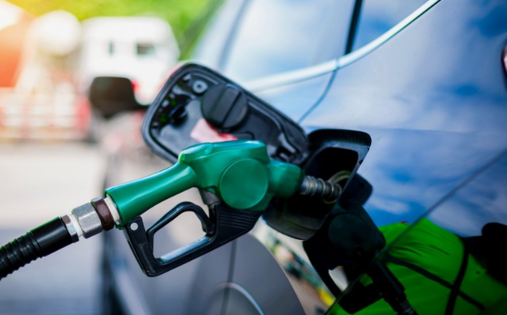 Araç sahipleri dikkat! Akaryakıta görülmemiş indirim geliyor, depoyu dolduracaklar o tarihi beklesin