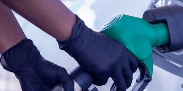 Araç sahipleri dikkat! Benzin ve motorin fiyatlarını etkileyecek yeni gelişme: Goldman Sachs’ın 2023 petrol tahmini