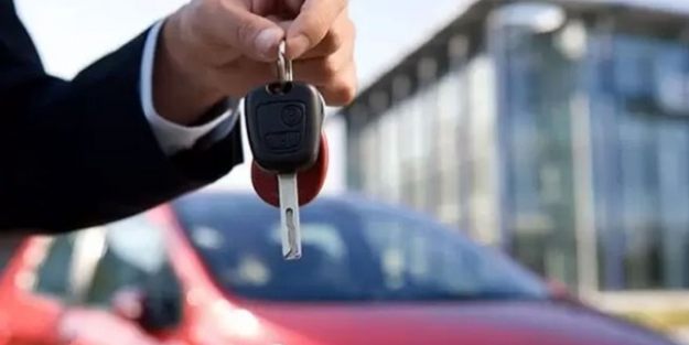 Araç sahipleri dikkat! Ne altın ne konut! O yatırım aracı belli oldu! Uzmanı çarpıcı açıklama yaptı