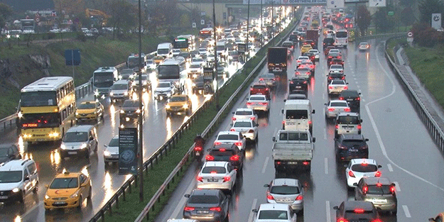 Araç sahipleri dikkat! Son iki gün... İşte ücretsiz HGS etiketi için yapmanız gerekenler....