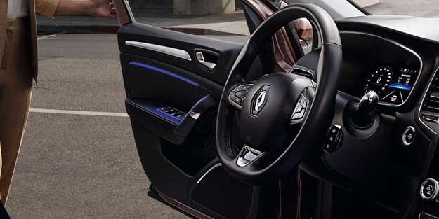 Araç sahipleri dikkat! Türkiye'de satılan Megan sıfır araç fiyatları şuan indirimli! Fiyat listesini ilan ettiler!